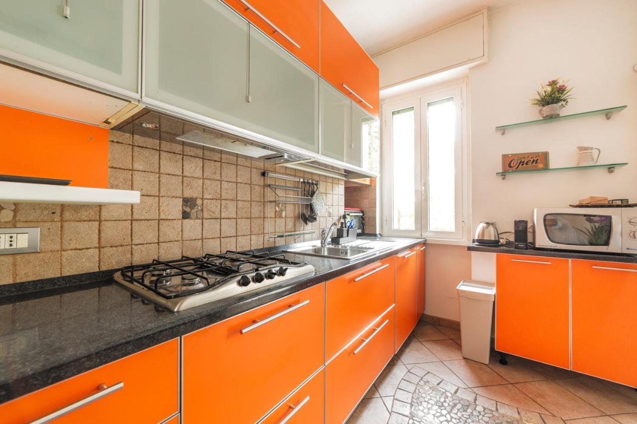 ミラノMartesana Flat With Balcony - M1 Gorla And Turroアパートメント エクステリア 写真