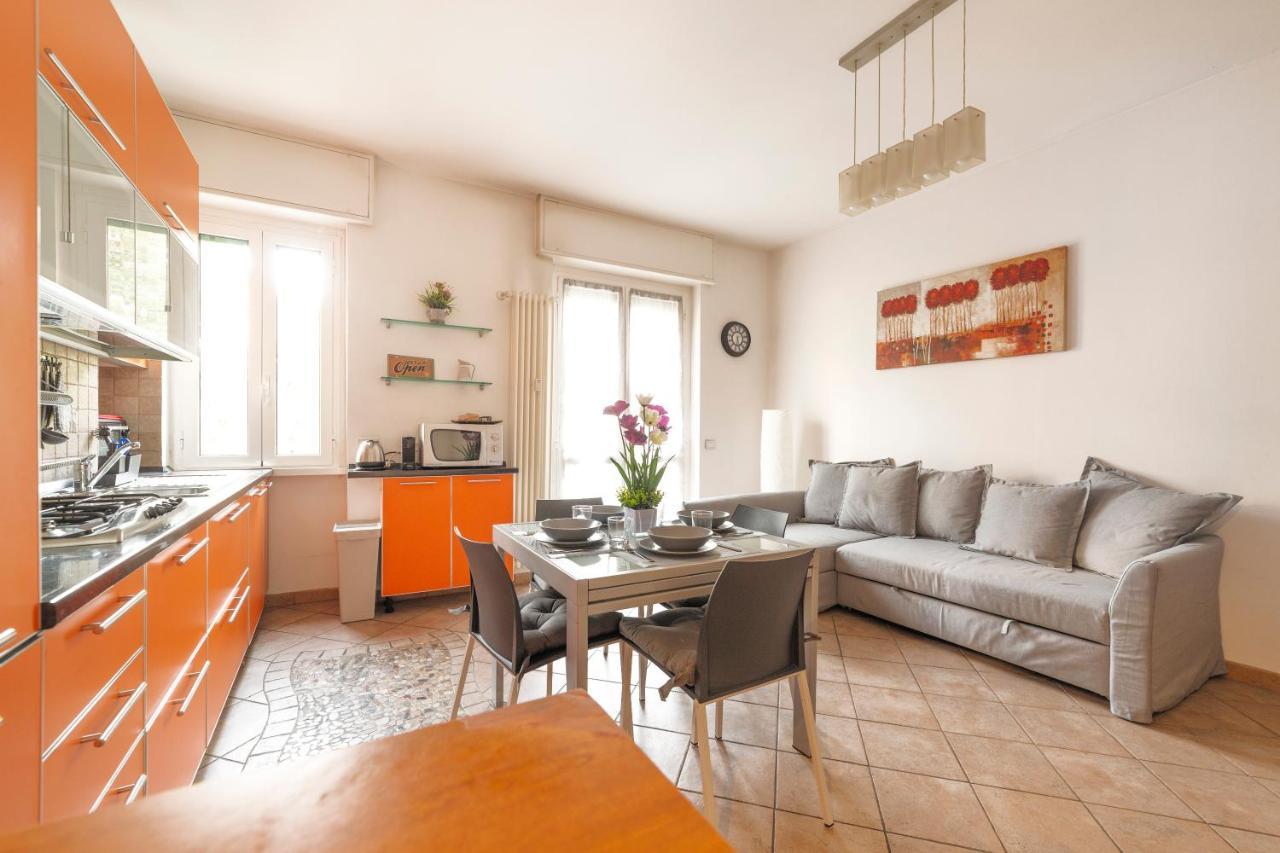ミラノMartesana Flat With Balcony - M1 Gorla And Turroアパートメント エクステリア 写真